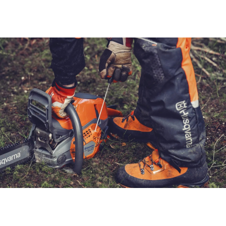 Tronçonneuse thermique professionnelle Husqvarna 564XP puissance 62,4cm3