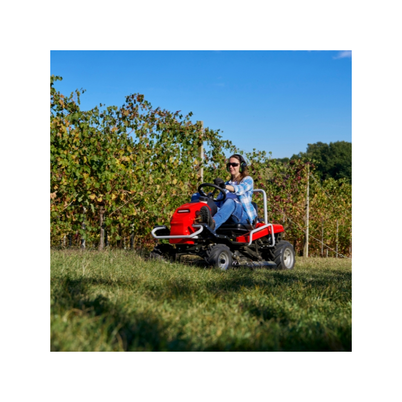 Tondeuse Débroussailleuse Autoportée Oleo Mac Tuareg 85K-1600 coupe 85cm