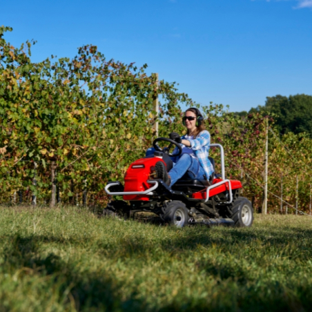 Tondeuse Débroussailleuse Autoportée Oleo Mac Tuareg 85K-1600 coupe 85cm