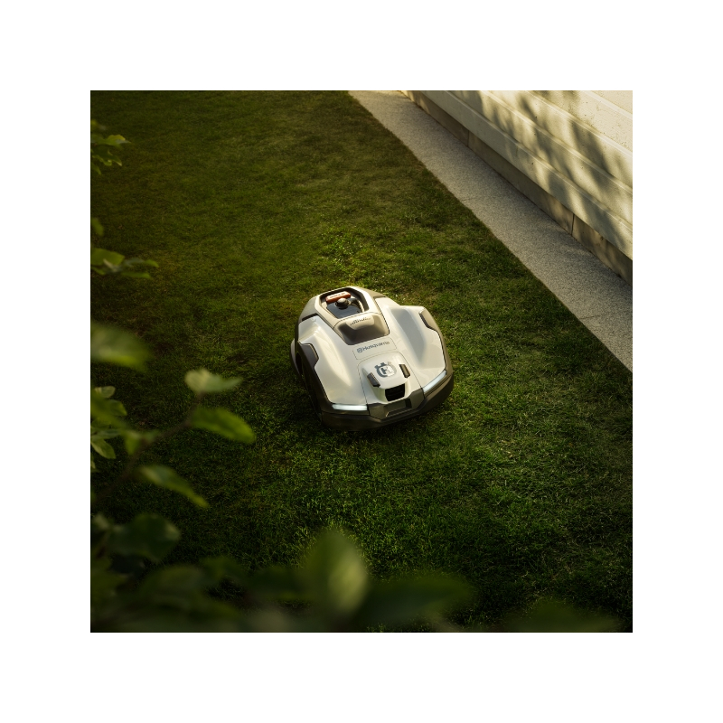 Robot tondeuse sans fil Husqvarna Automower 410VE NERA - Surface 1500m²