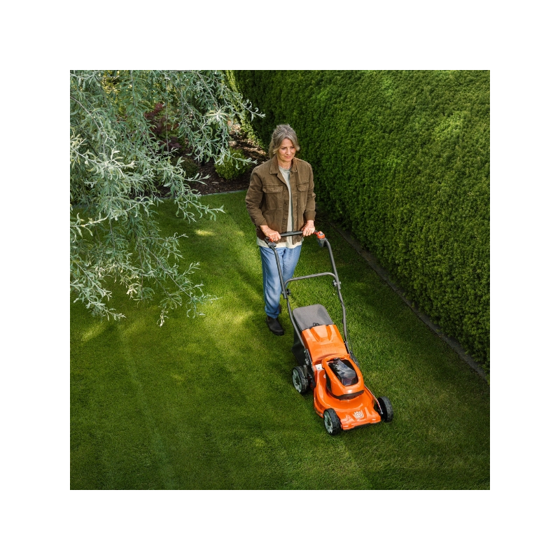 Tondeuse à batterie poussée Husqvarna LC137i pack 2 batteries et chargeur - coupe 37,5cm