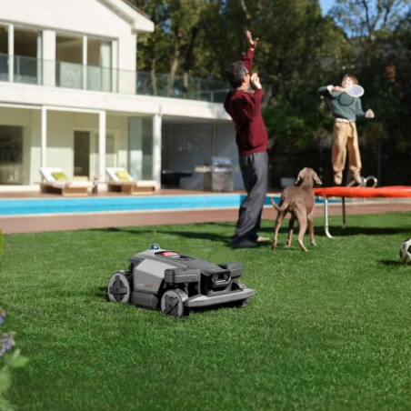 Tondeuse robot Roborock RockMow Z120 sans fil – navigation LiDAR vision 360° – 2 000 m²