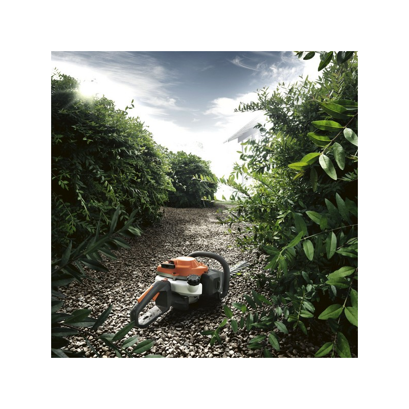 Taille-haie thermique Husqvarna 122HD45 coupe 45 cm, démarrage facile