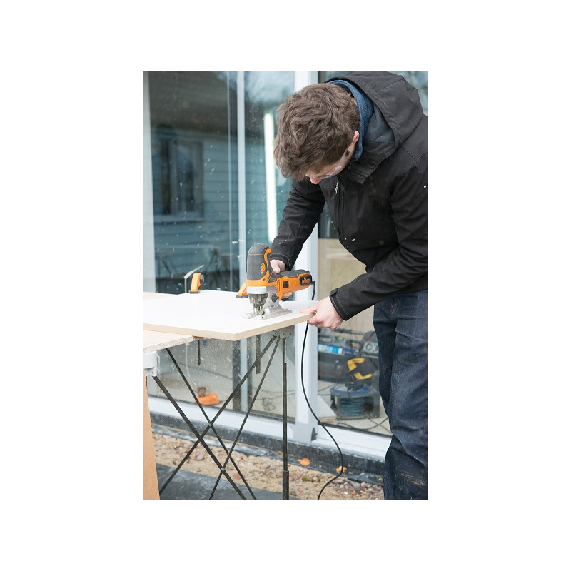 Scie sauteuse professionnelle à action pendulaire 750 W Triton