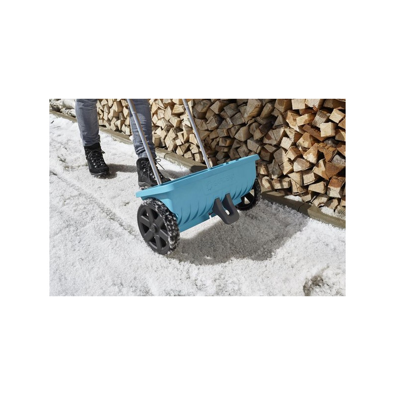 Épandeur à engrais L sur roues Gardena