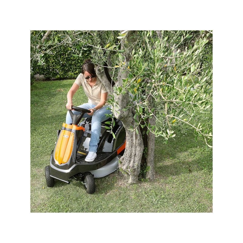 Autoportée Oleo Mac éjection arrière RIDER Mistral 13H 4 en 1