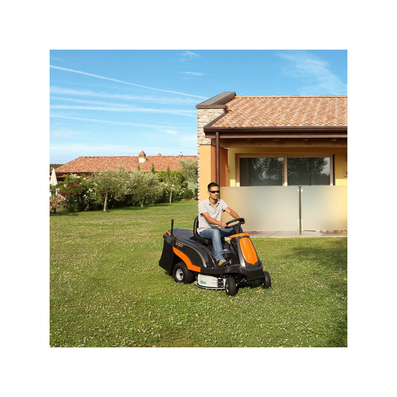Autoportée Oleo Mac éjection arrière RIDER Mistral 13H 4 en 1