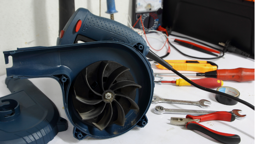 Changer le fil d'une débroussailleuse Changer le fil d'une débroussailleuse