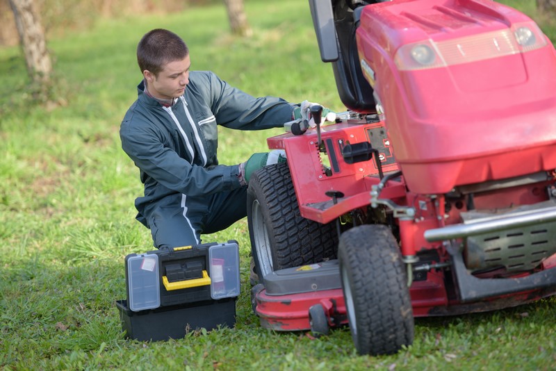 Réparation démarrage tracteur tondeuse